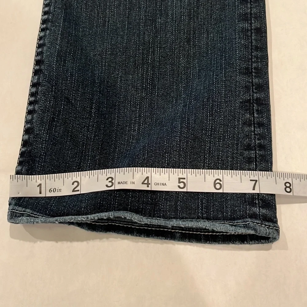 Silver Jeans Santorini Low Rise Crop Size 28